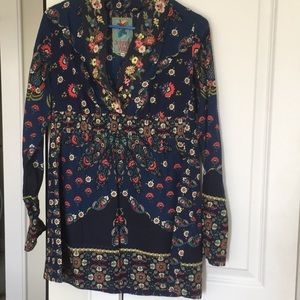 Tunic flower pattern